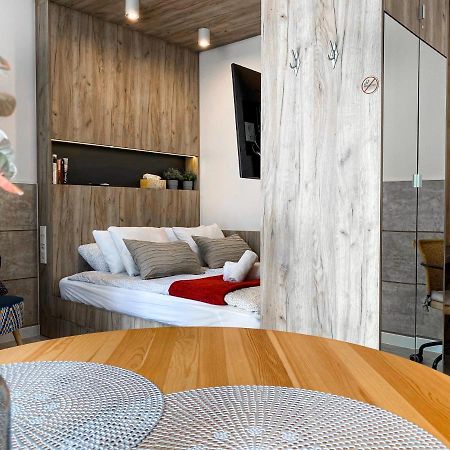 Beautiful Studio For Couples With Air Conditioning - Old Town & Main Station Kraków Exteriör bild